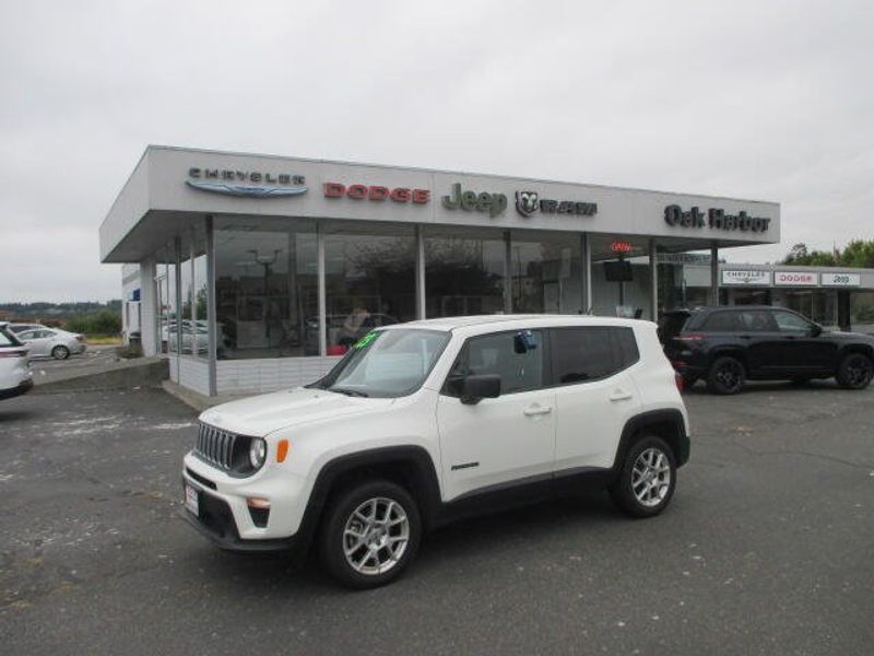 Used 2023 Jeep Renegade LatitudeImage 1