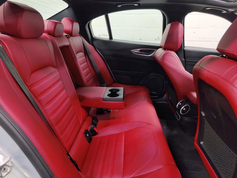 Used 2024 Alfa Romeo Giulia Ti AWD w/Performance Driving PkgImage 13