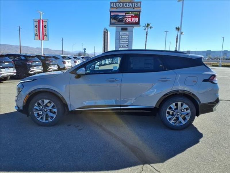 2025 Kia Sportage SXImage 3