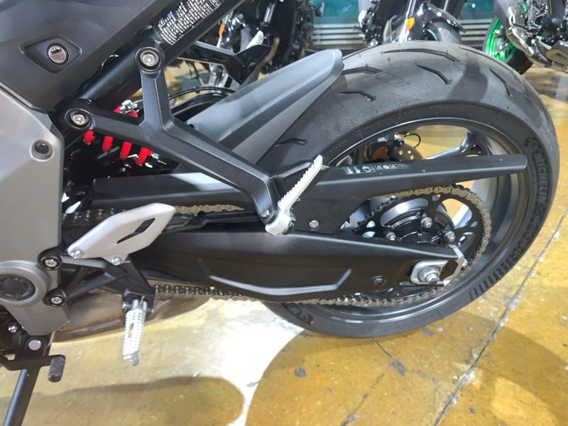 New 2025 Triumph DAYTONA 660 Image 12