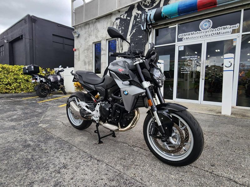 Used 2021 BMW F 900 R Image 8