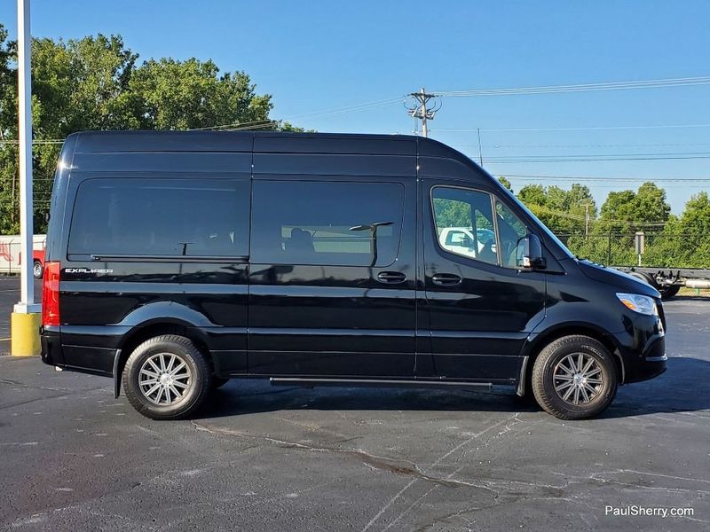 2023 Mercedes-Benz Sprinter 2500 Standard Roof 4-Cyl Diesel HOImage 18