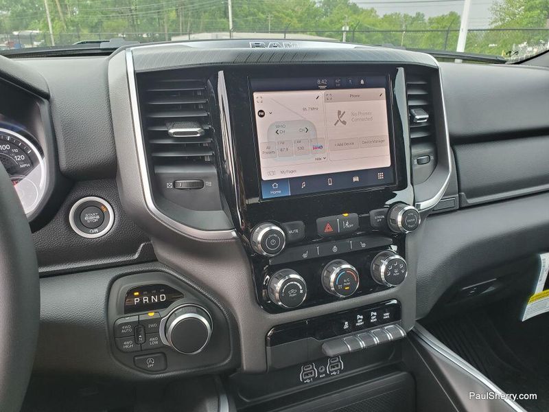 2025 RAM 1500 Big Horn Crew Cab 4x4 5