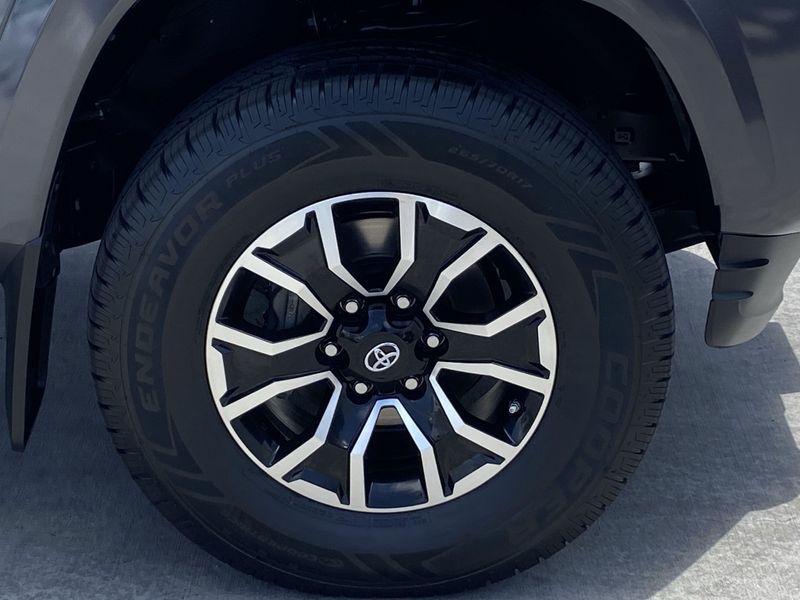 2020 Toyota Tacoma TRD SportImage 10
