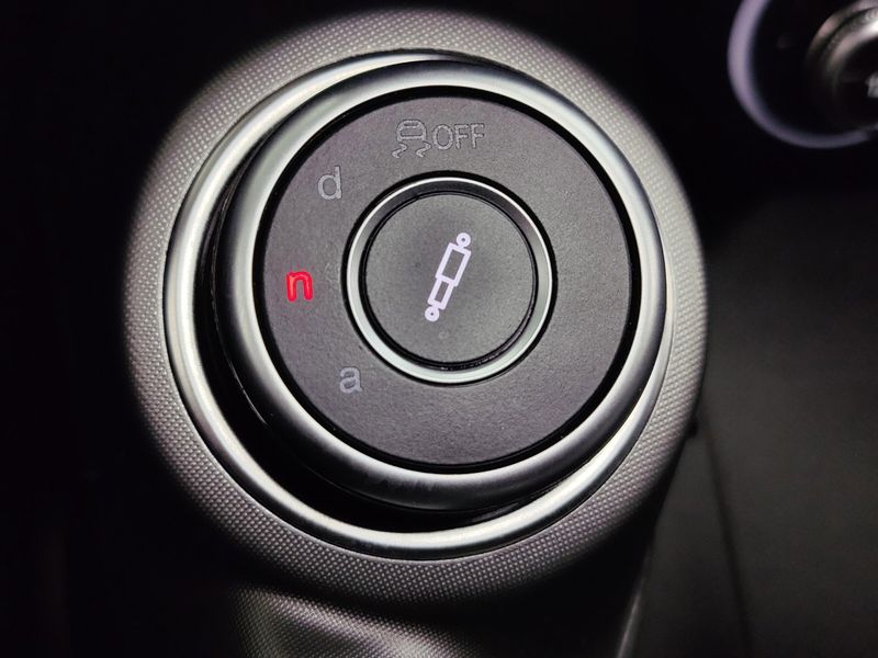 Used 2024 Alfa Romeo Tonale Veloce Premium eAWD w/SunroofImage 25