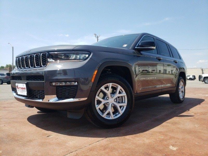 2023 Jeep Grand Cherokee L Limited 4x4Image 27
