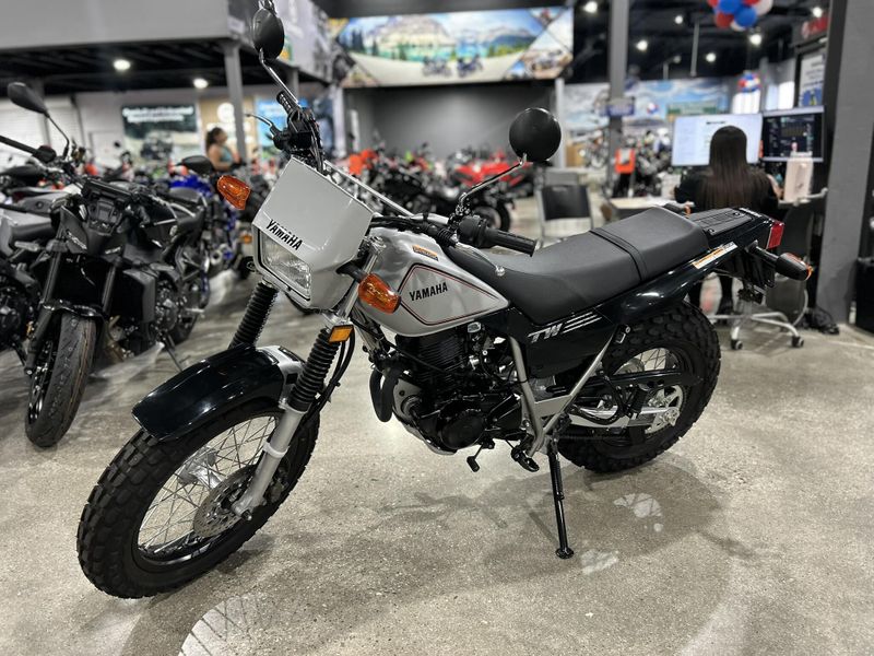Used 2025 Yamaha TW200 Image 9
