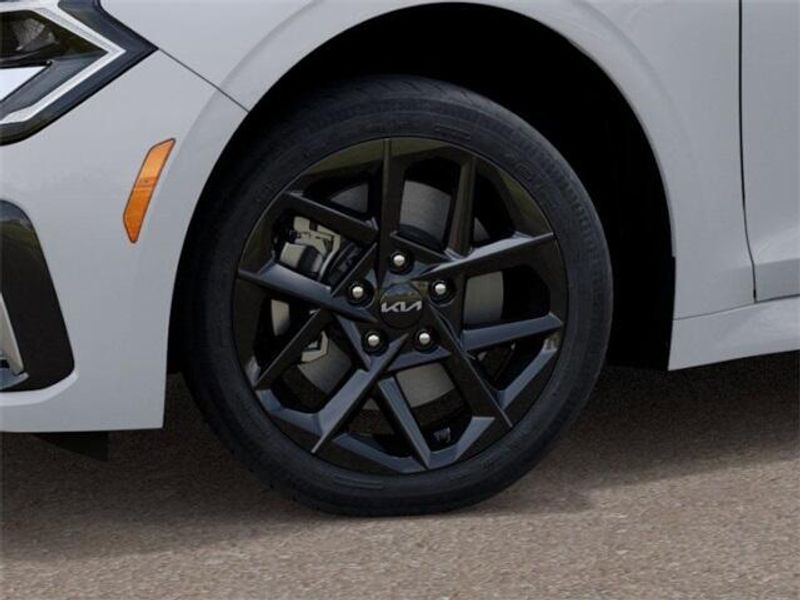 New 2026 Kia K5 LXSImage 9