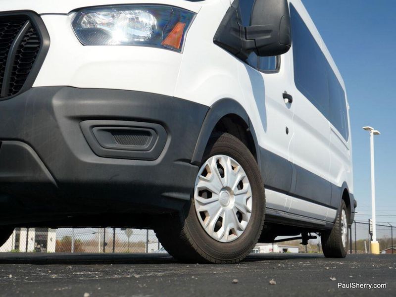 2022 Ford Transit Wagon XLImage 35