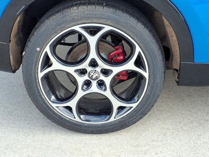 New 2025 Alfa Romeo Tonale AwdImage 6