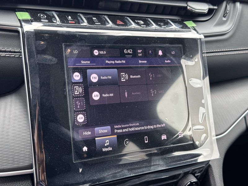 New 2026 Jeep Grand Cherokee L Laredo 4x2