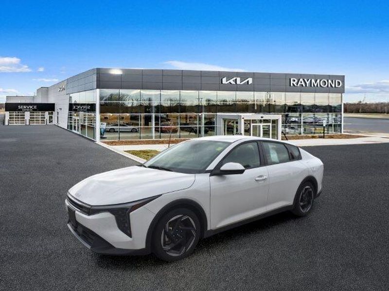 Used 2025 Kia K4 EXImage 8