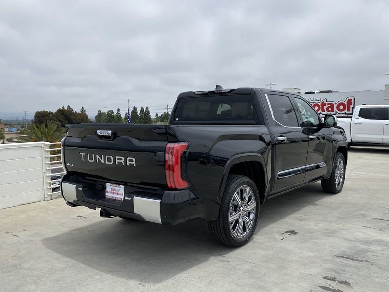 2024 Toyota Tundra 4WD Capstone HybridImage 4