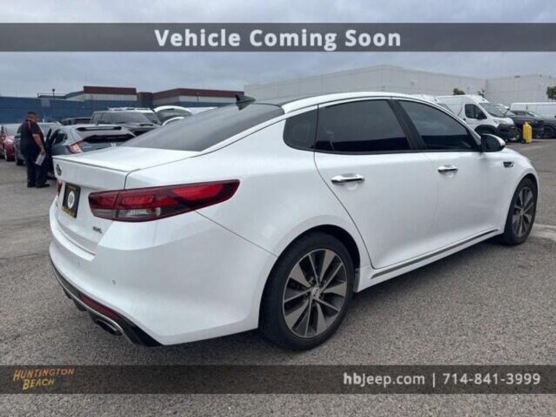 2016 Kia Optima SXLImage 5