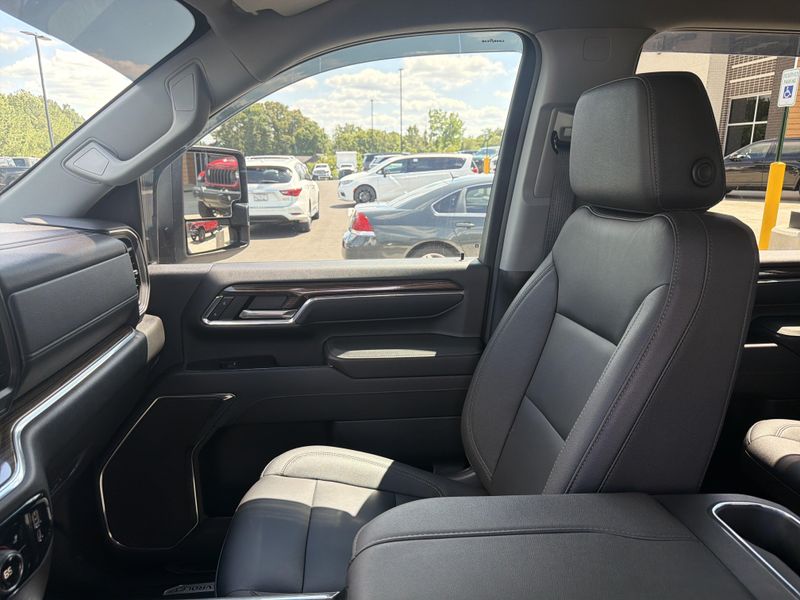 Used 2024 Chevrolet Silverado 3500HD LTImage 47