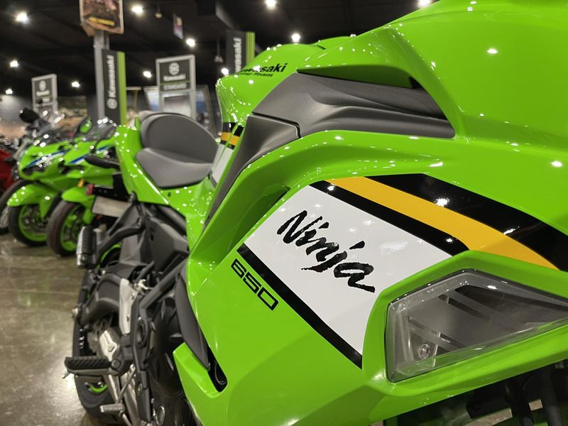 2025 Kawasaki NINJA 650 KRT EDITION ABS Image 14
