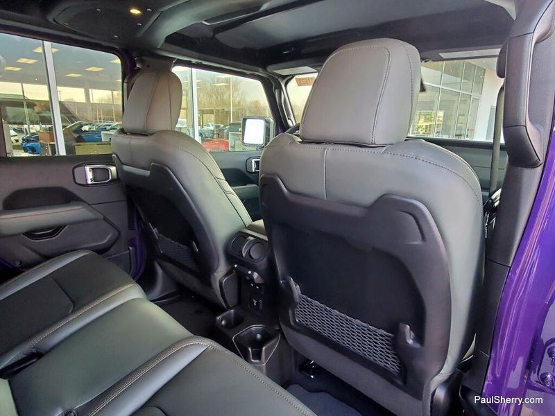 New 2026 Jeep Gladiator Mojave 4x4