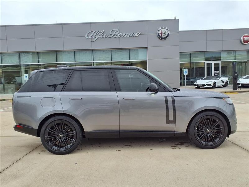 Used 2025 Land Rover Range Rover AutobiographyImage 5