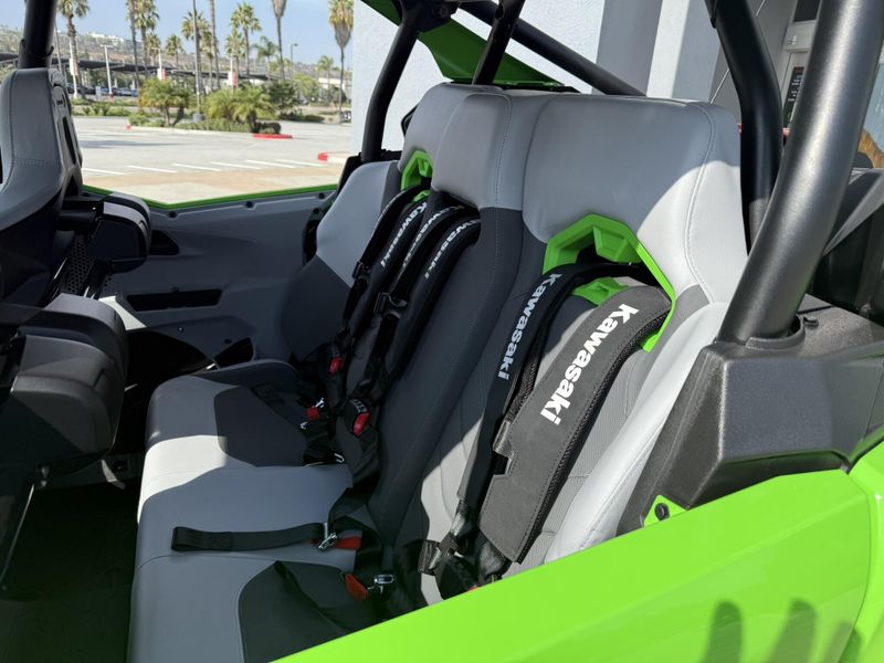 New 2026 Kawasaki TERYX5 H2 DELUXE ES Image 2