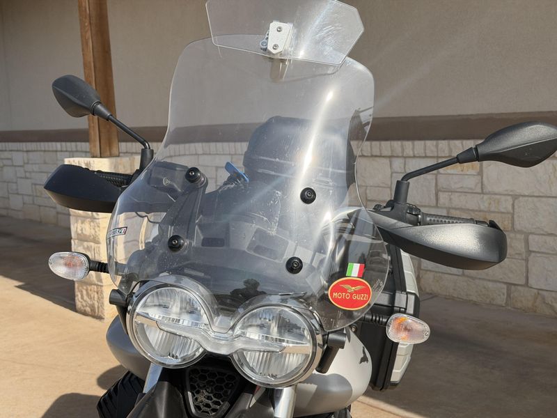 USED 2023 MOTO GUZZI V85 TT TRAVEL E5 Image 8