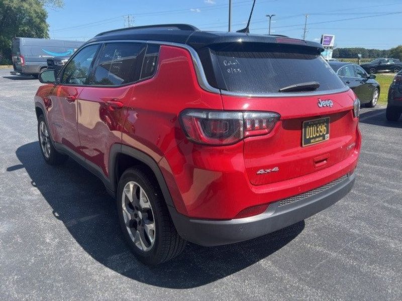 2021 Jeep Compass LimitedImage 3