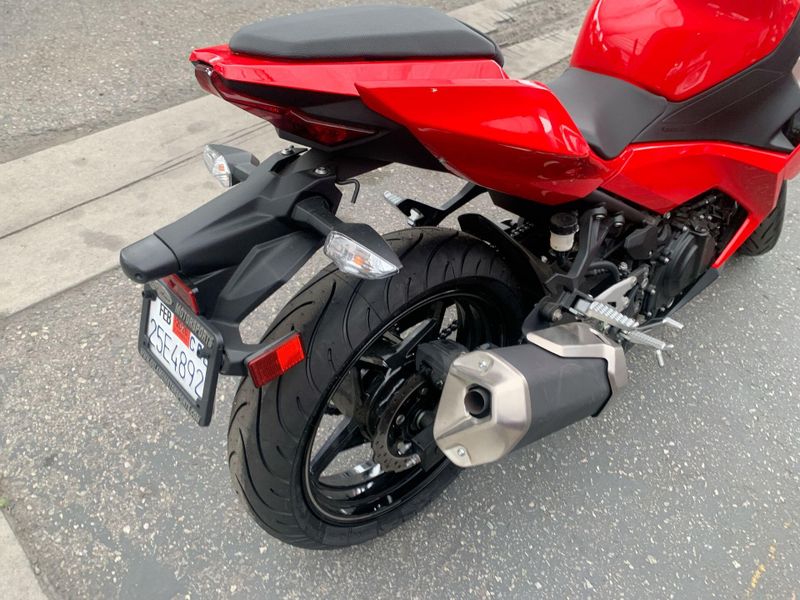 Used 2021 Kawasaki Ninja 400 Base Image 17
