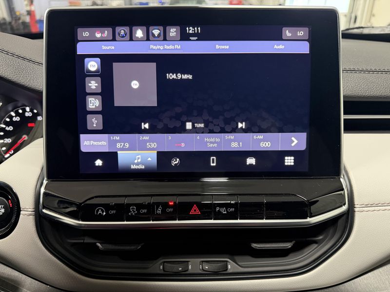 Used 2024 Jeep Compass LimitedImage 29