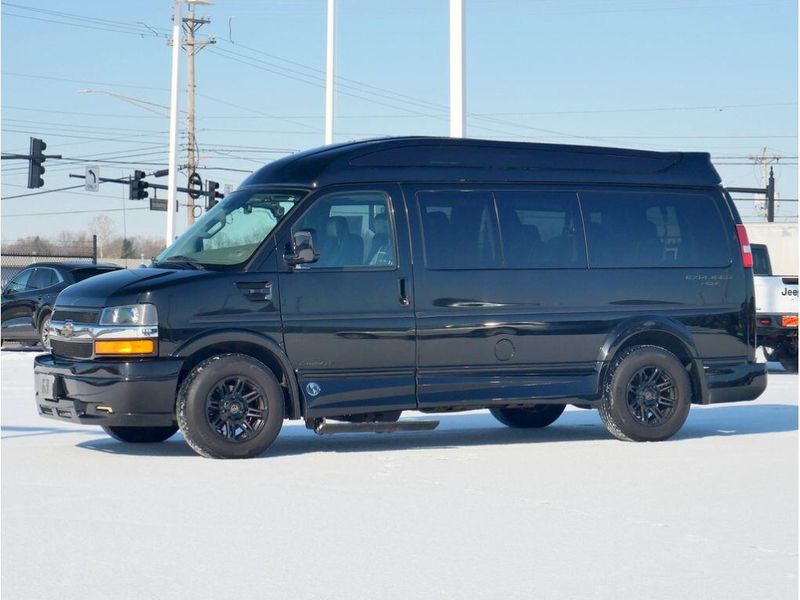 2019 Chevrolet Express 2500 Image 7