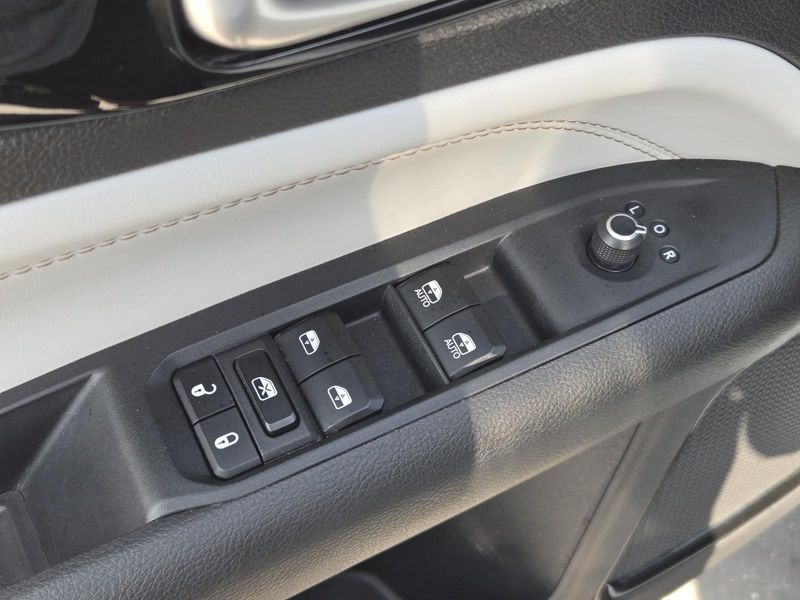 Used 2023 Jeep Compass Limited 4x4