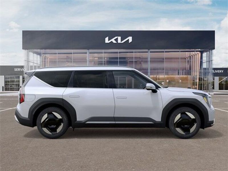New 2026 Kia EV9 WindImage 7
