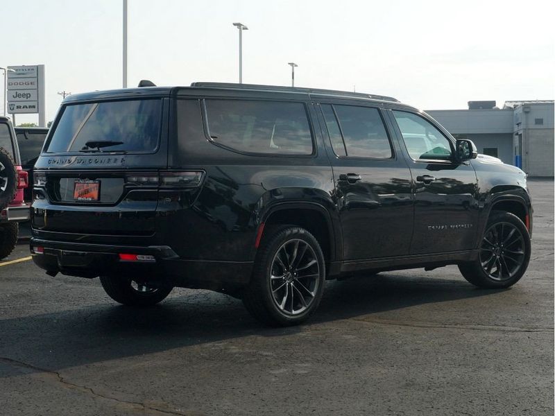 2024 Grand Wagoneer Wagoneer L Obsidian 4x4Image 15