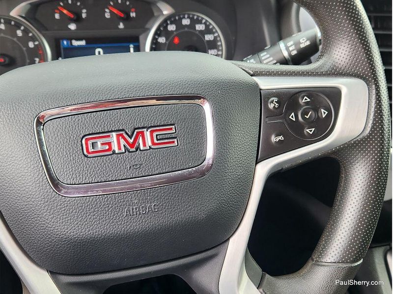 Used 2023 GMC Acadia SLE