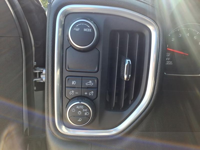 Used 2020 Chevrolet Silverado 1500 RSTImage 21