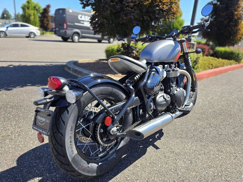 New 2025 Triumph BONNEVILLE BOBBER 