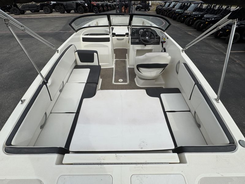 2019 BAYLINER VR4 WHITE Image 9