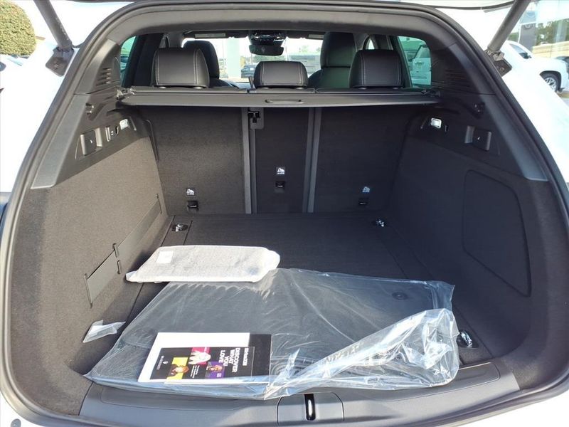 New 2025 Maserati Grecale ModenaImage 10