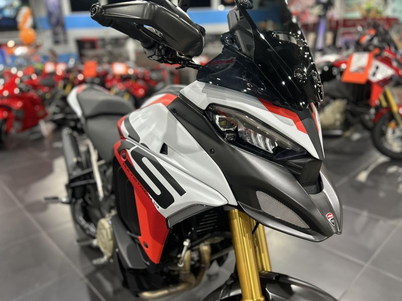 New 2025 Ducati MULTISTRADA V4 RS Image 18