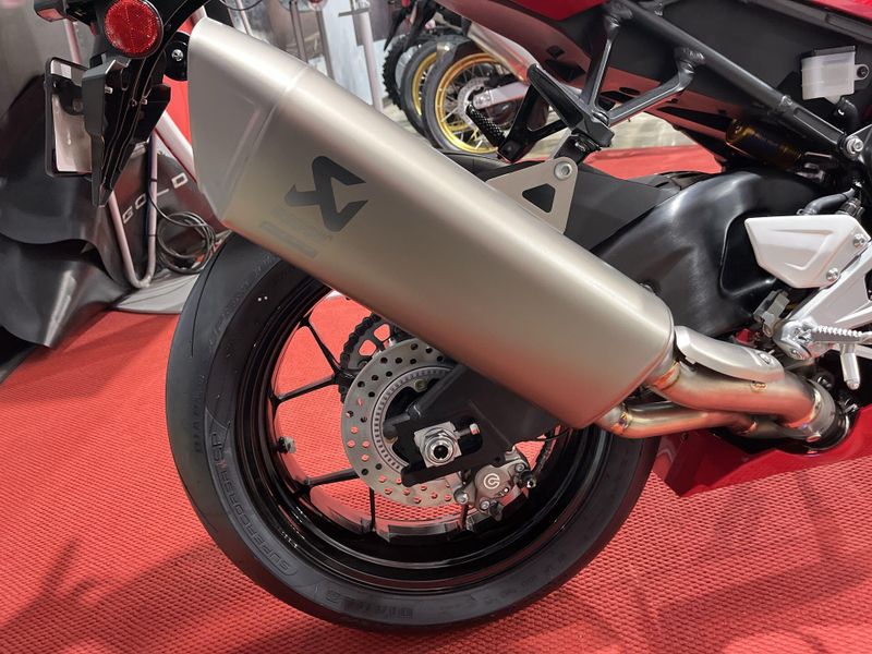 New 2025 Honda CBR1000RR-R FIREBLADE SP Image 20