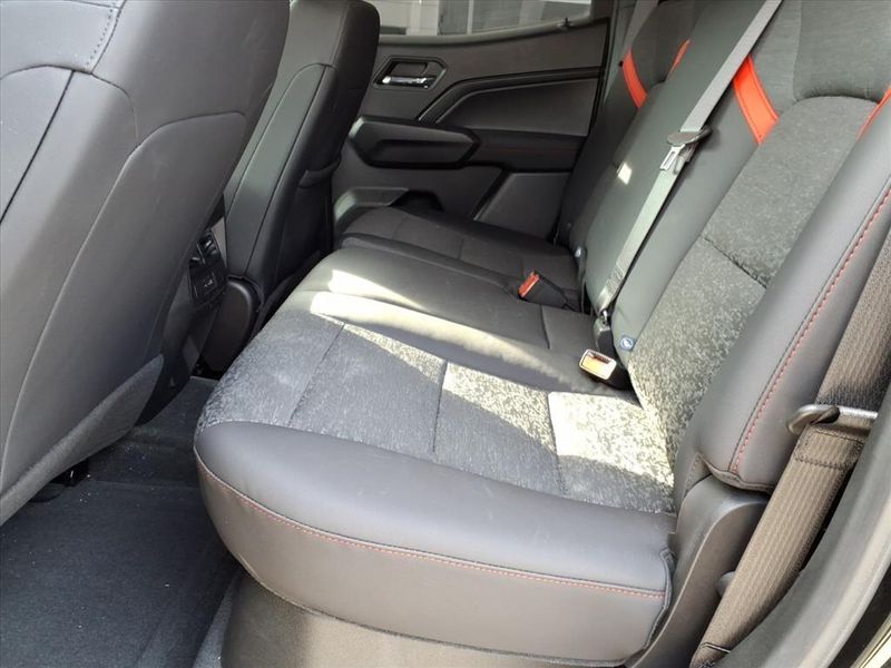 Used 2023 Chevrolet Colorado Z71Image 14