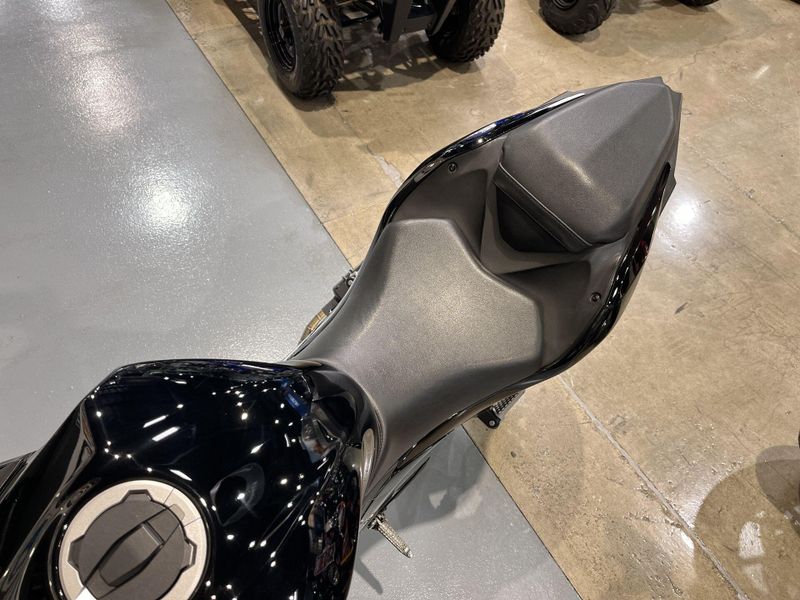 Used 2025 Kawasaki NINJA 500 Image 13