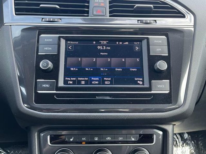 2024 Volkswagen Tiguan 2.0T S
