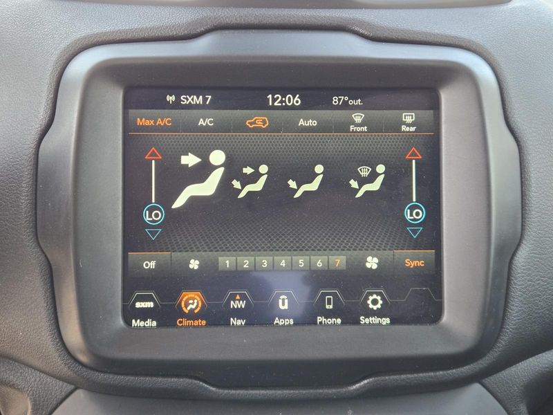 Used 2022 Jeep Renegade Latitude 4x4