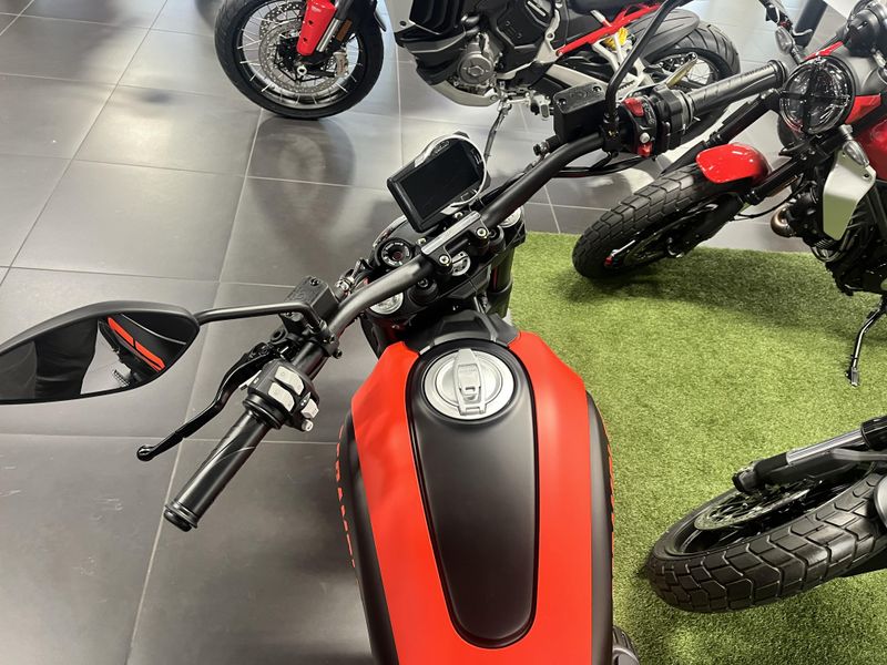 2024 Ducati SCRAMBLER FULL THROTTLEImage 4