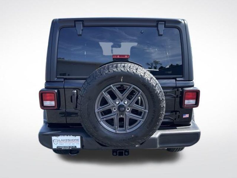 2025 Jeep Wrangler 4-door Sport S