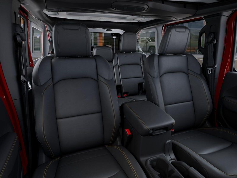 New 2026 Jeep Wrangler 4-door SaharaImage 36