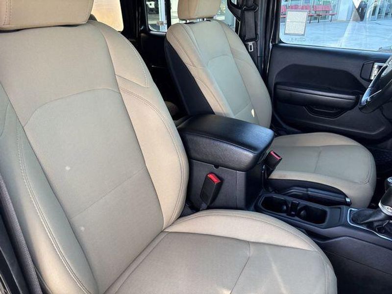 Used 2020 Jeep Wrangler Unlimited Sport SImage 12