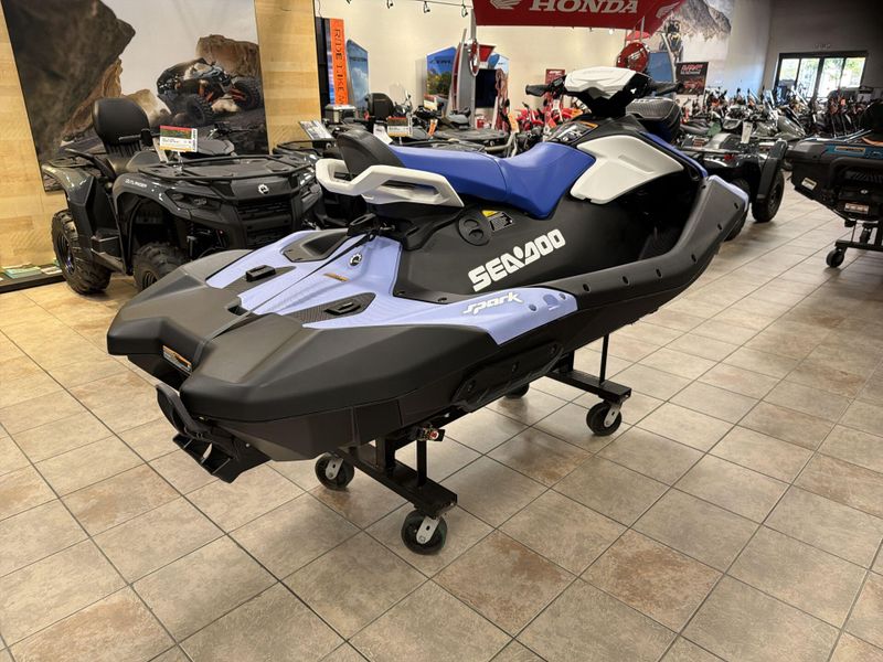 New 2025 Sea Doo SPARK FOR 3 90 CONVENIENCE PACKAGE (SOUND SYSTEM) Image 31
