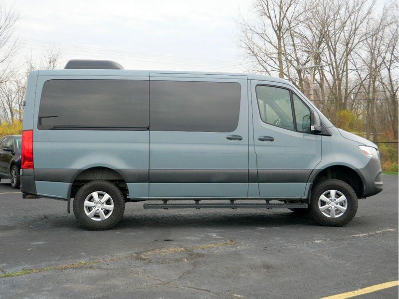 2020 Freightliner Sprinter 2500 Standard Roof V6Image 10