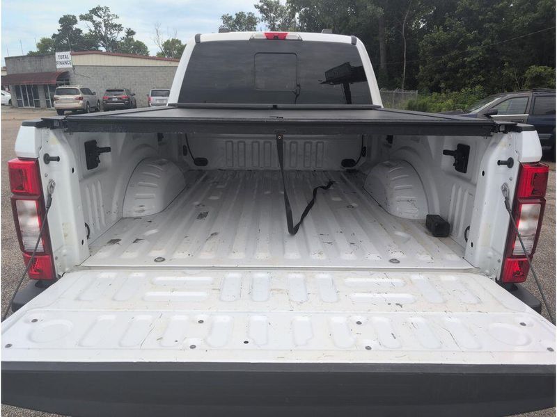 2021 Ford F-250 LariatImage 38