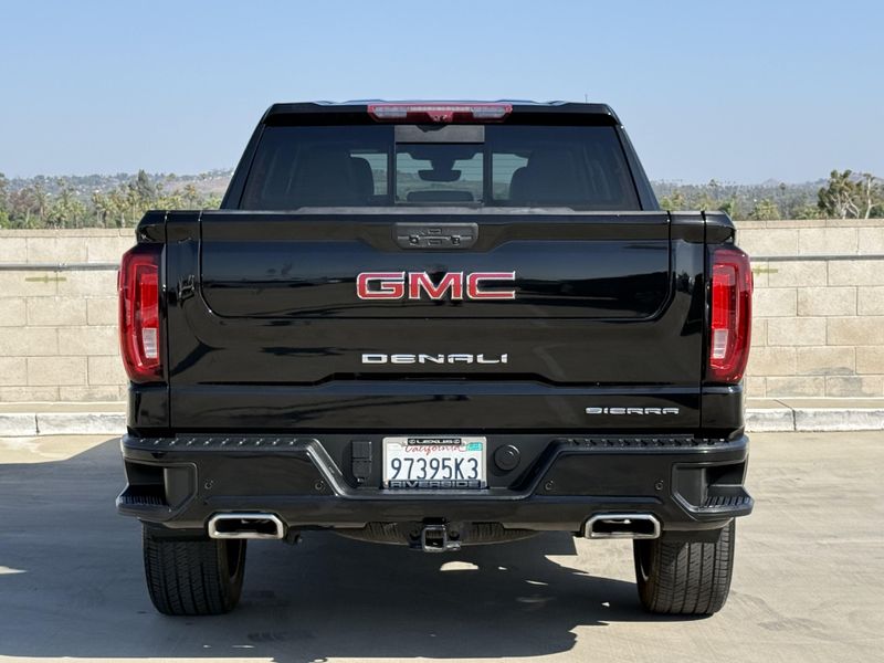 Used 2022 GMC Sierra 1500 Limited DenaliImage 10